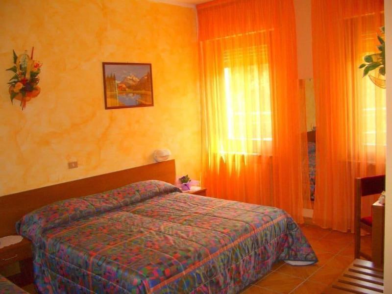 Hotel Sarre Exterior foto